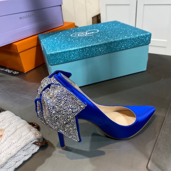 Meet your Posher, Isra - Picture 1 of 1